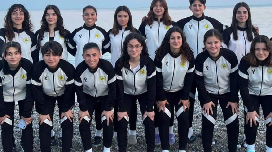 Kız Futbol Takımımız Antalya'da
